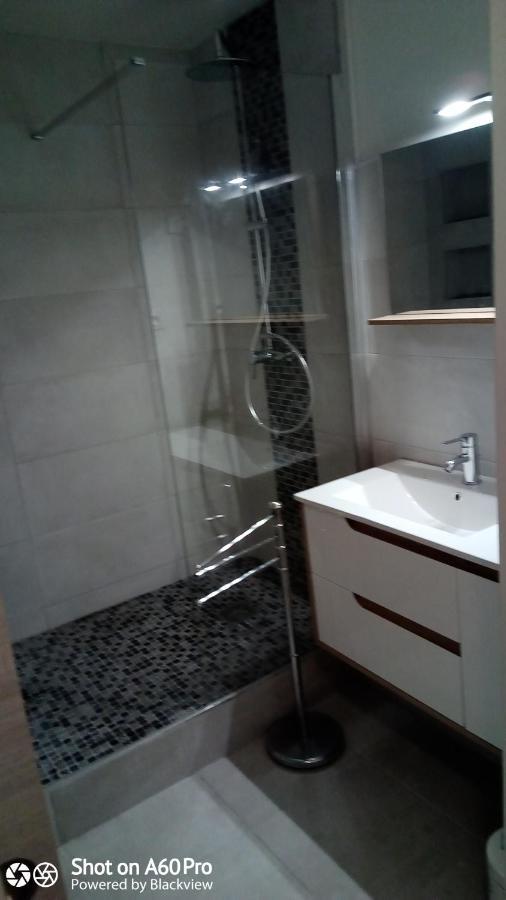 Apartmán Au Meuble Des Roches Saint-Gilles-les Bains Exteriér fotografie